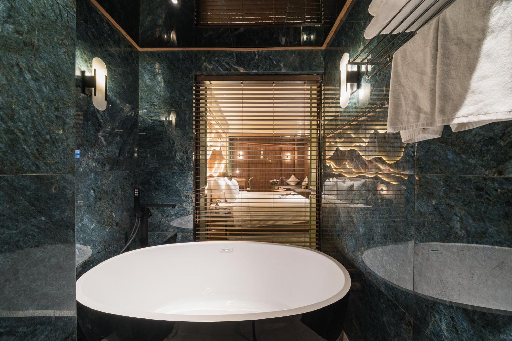 La Passion Premium Cau Go Hotel Hanoi Exterior photo